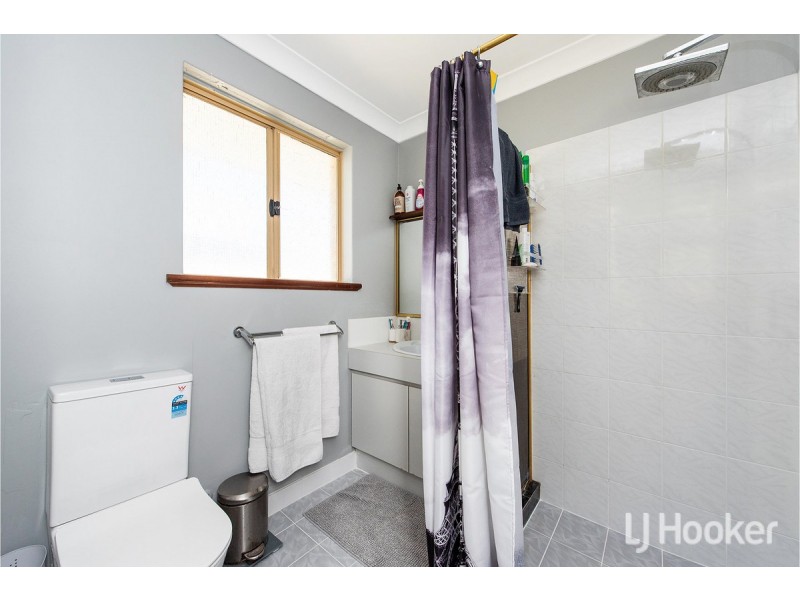 2 Barlee Close, Greenfields WA 6210
