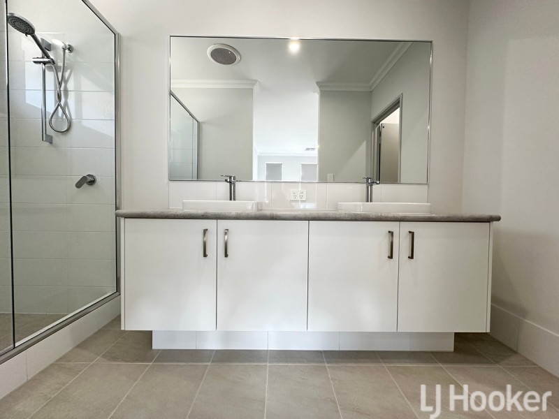 39 Sarasota Loop, Madora Bay WA 6210