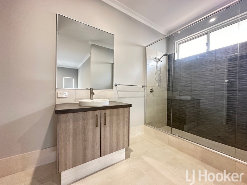 3 Lauderdale Road, Madora Bay WA 6210