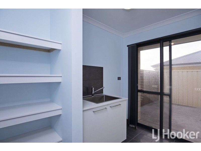 27 Orelia Street, Madora Bay WA 6210