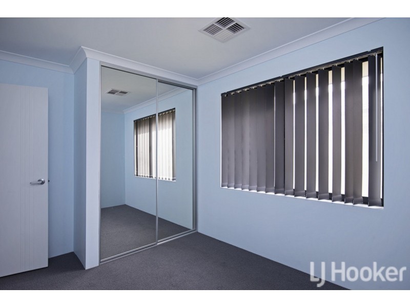 27 Orelia Street, Madora Bay WA 6210