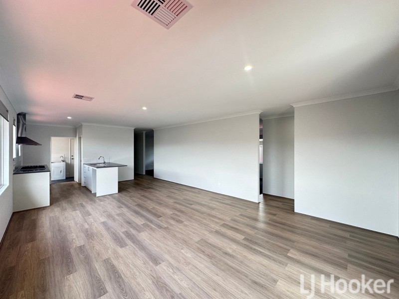 234 Badgerup Avenue, Lakelands WA 6180