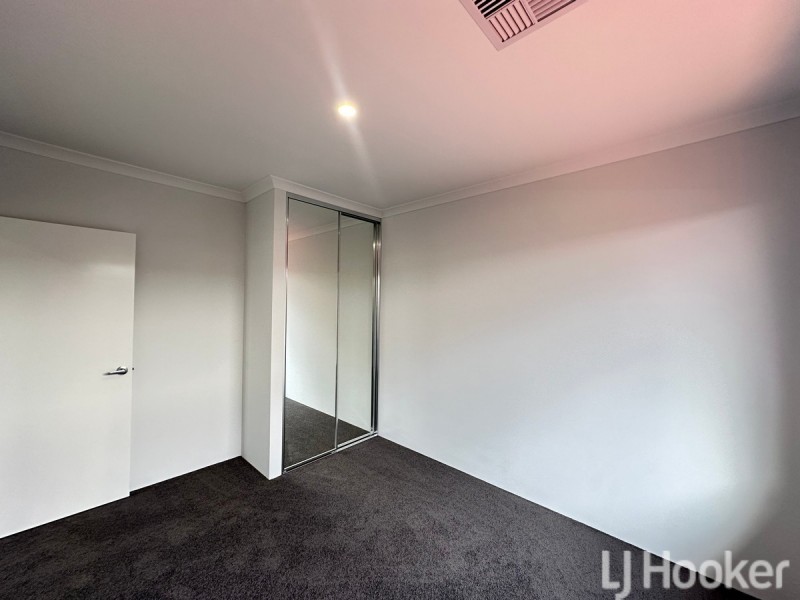 234 Badgerup Avenue, Lakelands WA 6180