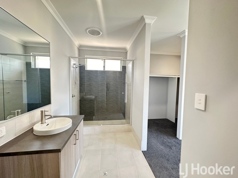 6 Coronado Way, Madora Bay WA 6210