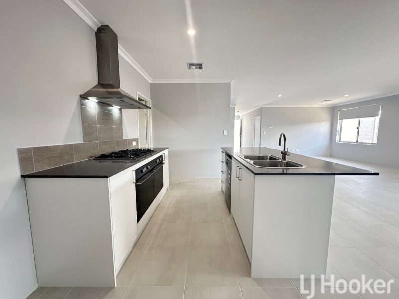 6 Coronado Way, Madora Bay WA 6210