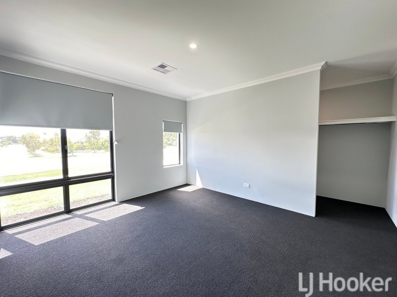 11 Huntington Street, Madora Bay WA 6210