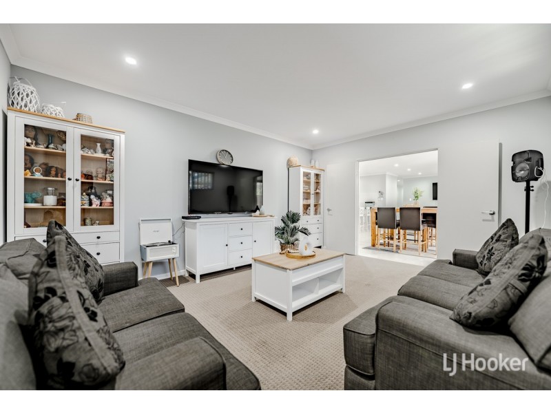 3 Worlington Loop, Meadow Springs WA 6210