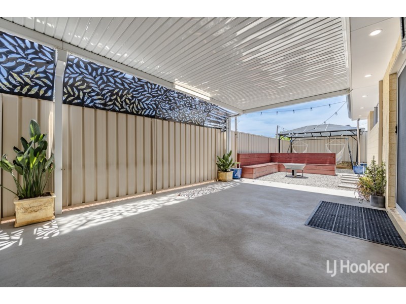 3 Worlington Loop, Meadow Springs WA 6210