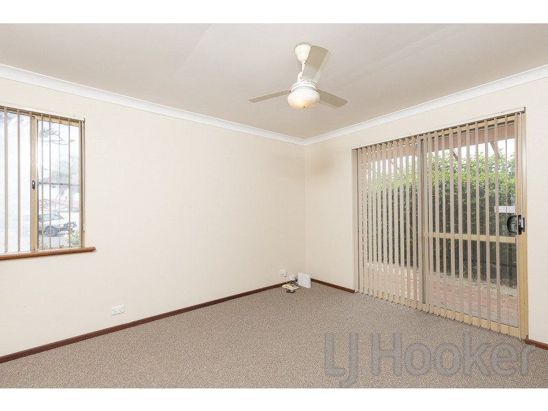 7 Napier Close, Halls Head WA 6210