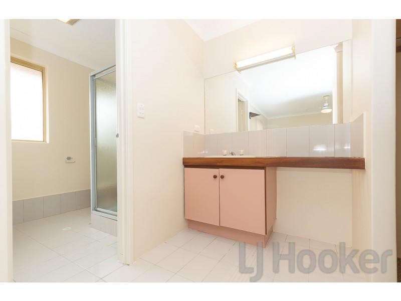 7 Napier Close, Halls Head WA 6210