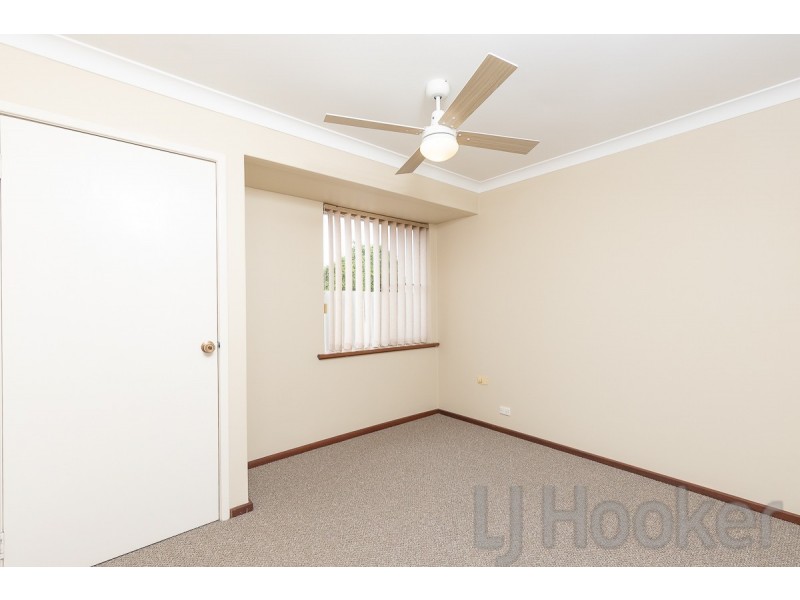 7 Napier Close, Halls Head WA 6210