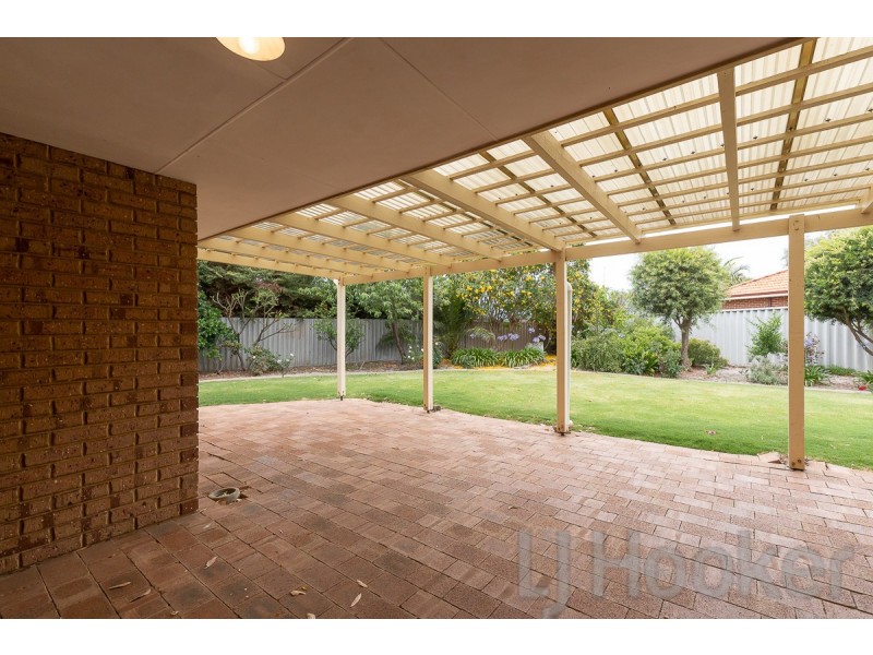 7 Napier Close, Halls Head WA 6210