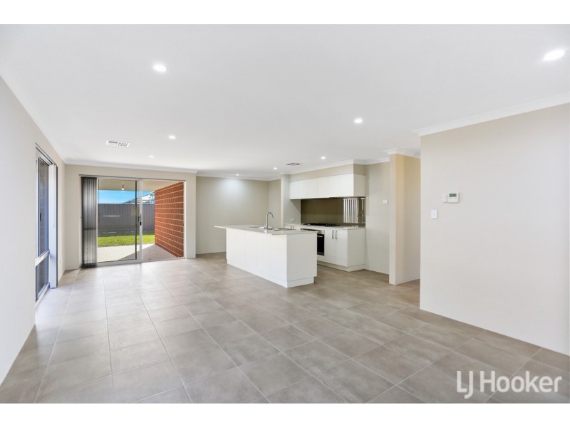 55 Sarasota Loop, Madora Bay WA 6210