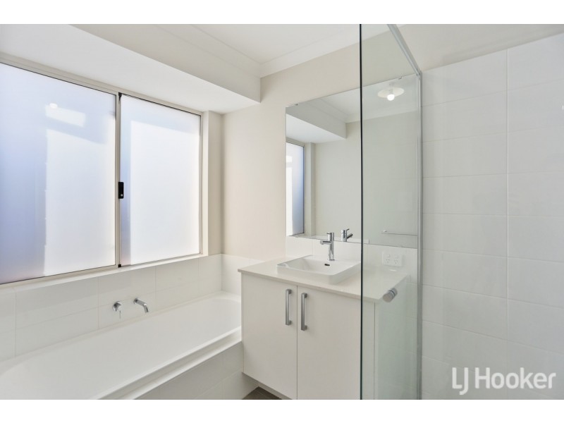 55 Sarasota Loop, Madora Bay WA 6210