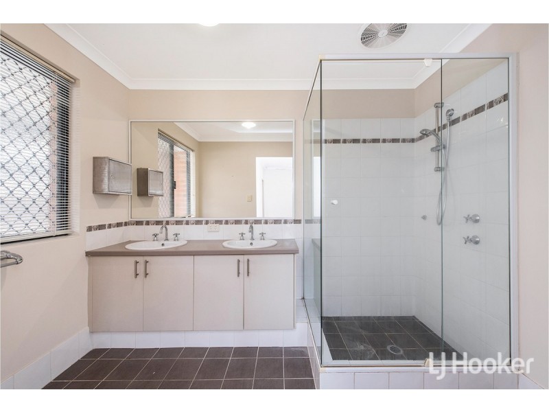 23 Karon Vista, Halls Head WA 6210