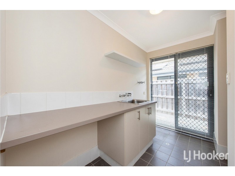 23 Karon Vista, Halls Head WA 6210