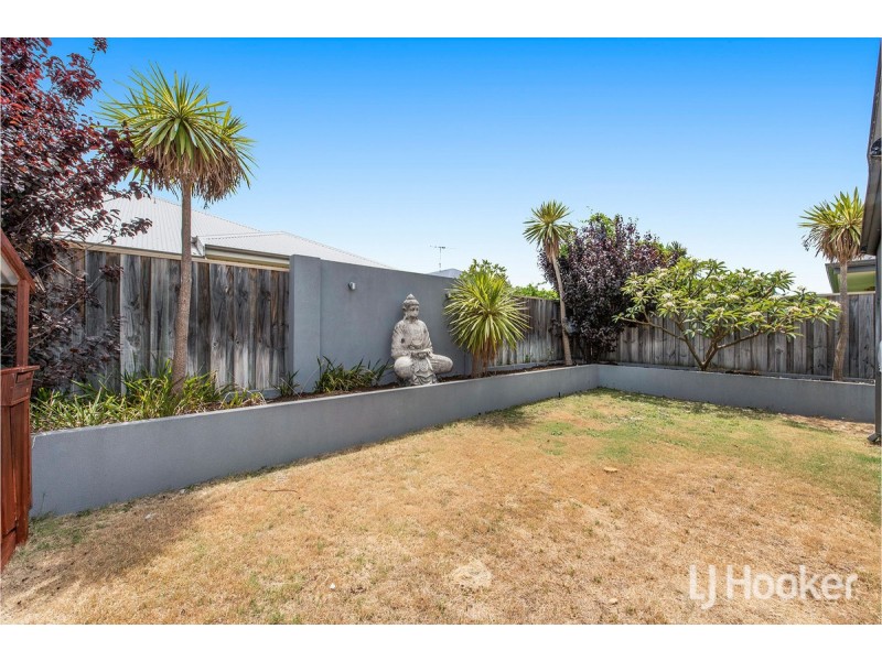 23 Karon Vista, Halls Head WA 6210