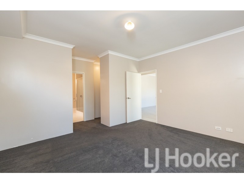 40 Fairway Crescent, Meadow Springs WA 6210