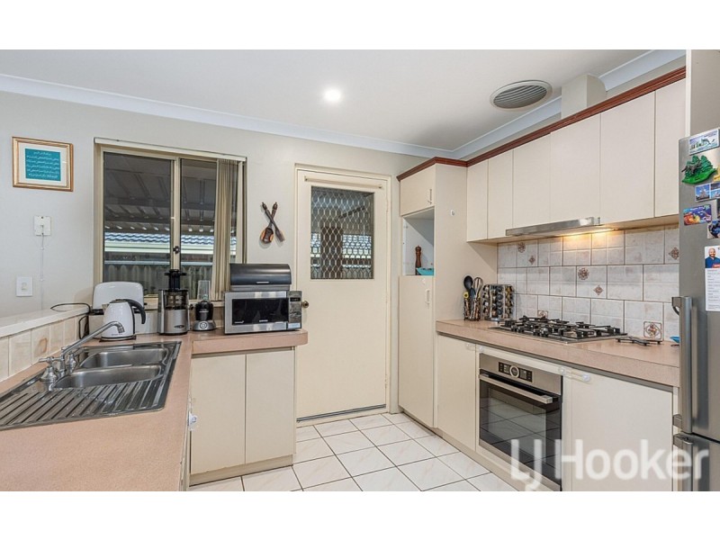 5 Grampian Court, Cooloongup WA 6168
