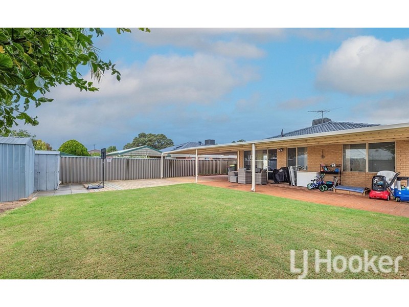 5 Grampian Court, Cooloongup WA 6168