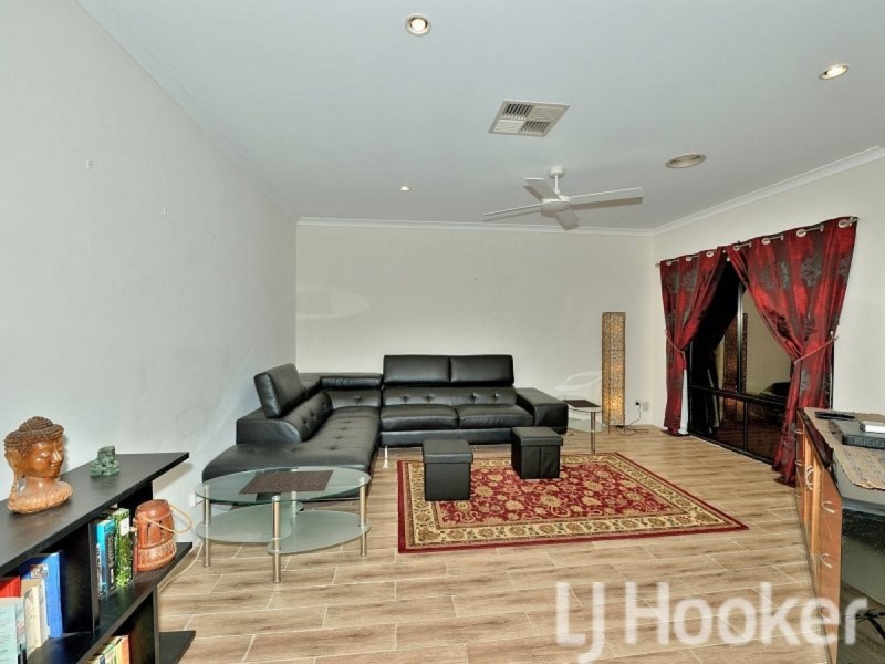 51 Quandong Parkway, Halls Head WA 6210