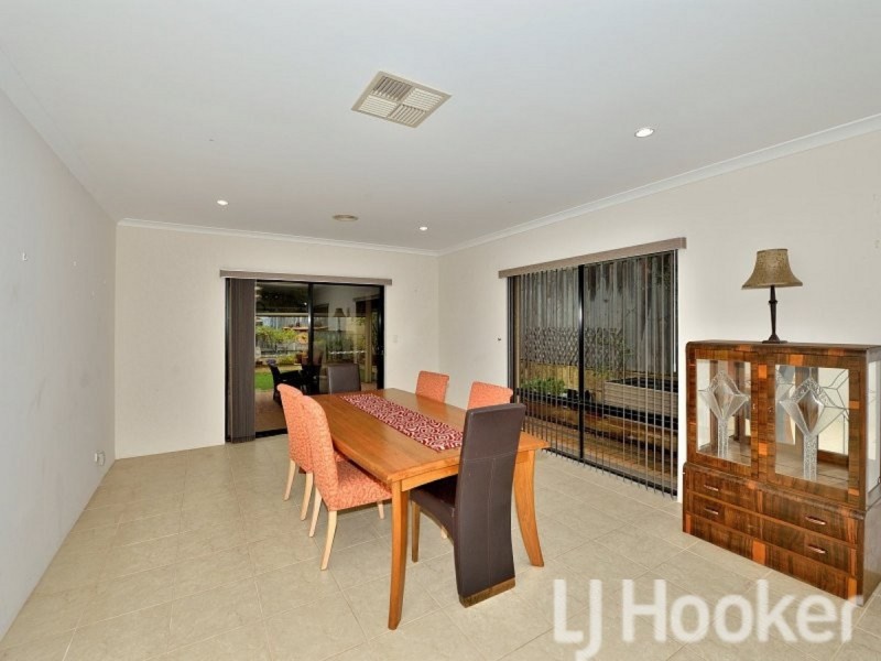 51 Quandong Parkway, Halls Head WA 6210