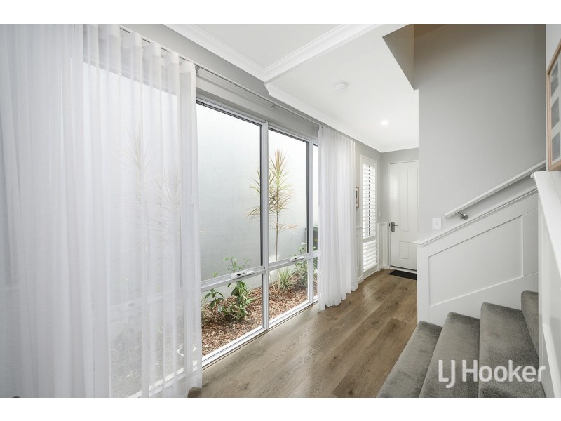 12/127 Waterlily Drive, Dudley Park WA 6210