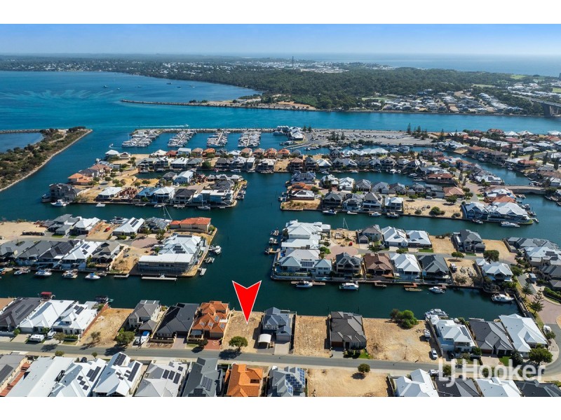 64 Sandpiper Island Retreat, Wannanup WA 6210