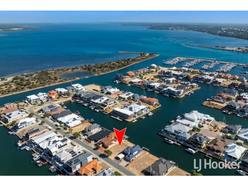 64 Sandpiper Island Retreat, Wannanup WA 6210