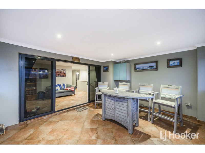17 Endeavour Circle, Wannanup WA 6210