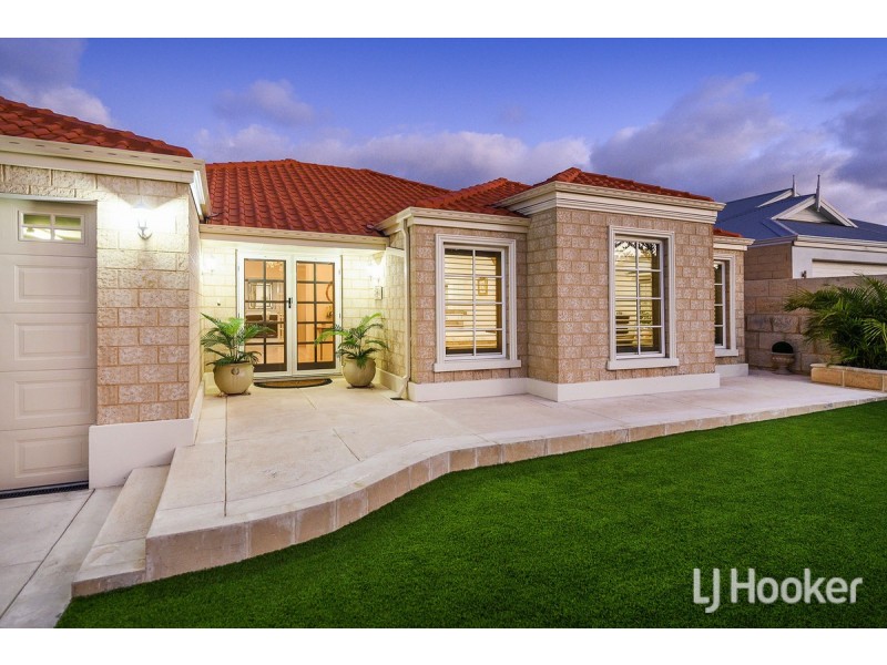 84 Alexis Circle, Wannanup WA 6210