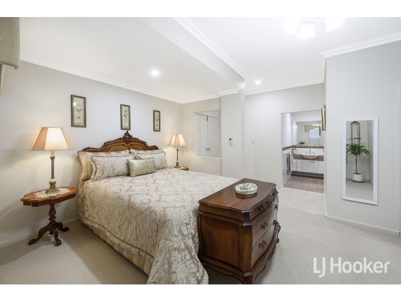 84 Alexis Circle, Wannanup WA 6210