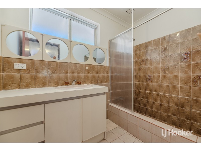 16 Karunjie Road, Golden Bay WA 6174