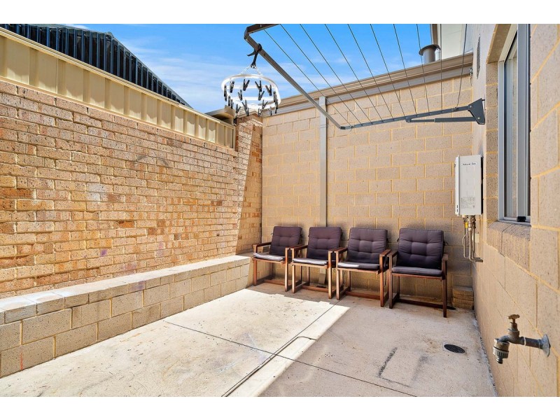 4/90 Cooper Street, Mandurah WA 6210