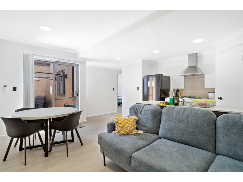 4/90 Cooper Street, Mandurah WA 6210
