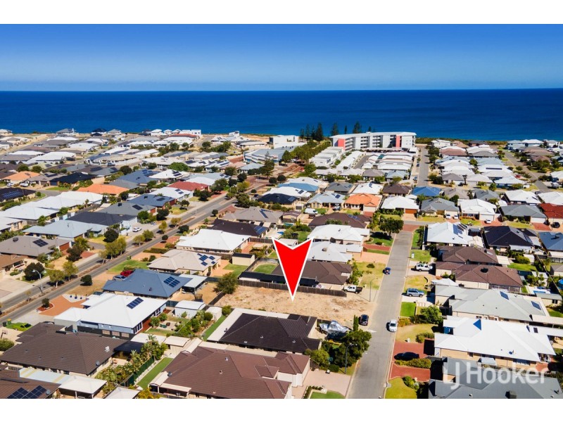 13 Lutea Road, Halls Head WA 6210