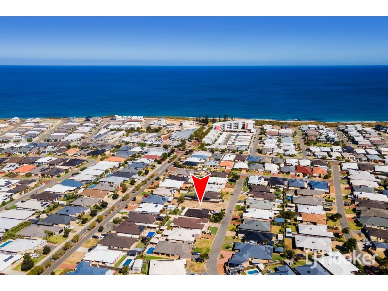 13 Lutea Road, Halls Head WA 6210