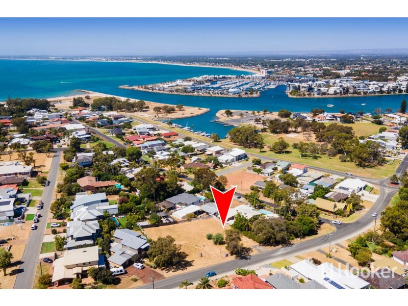 68B Leighton Road, Halls Head WA 6210