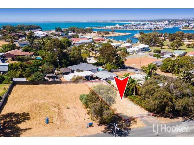 68B Leighton Road, Halls Head WA 6210