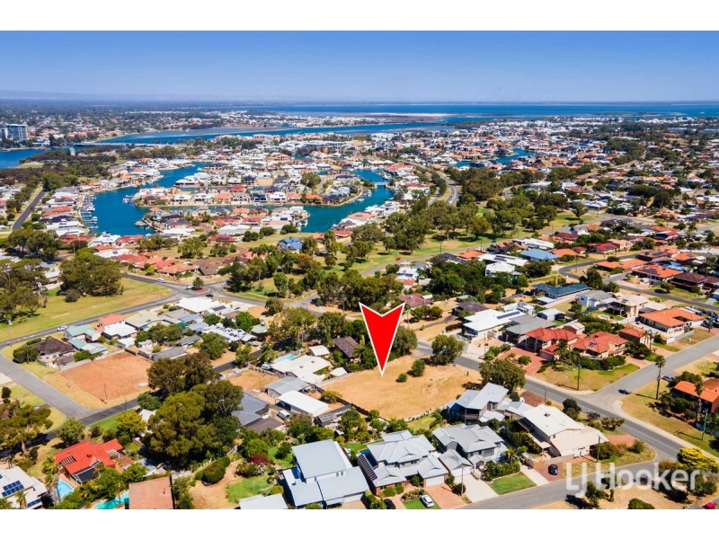68B Leighton Road, Halls Head WA 6210