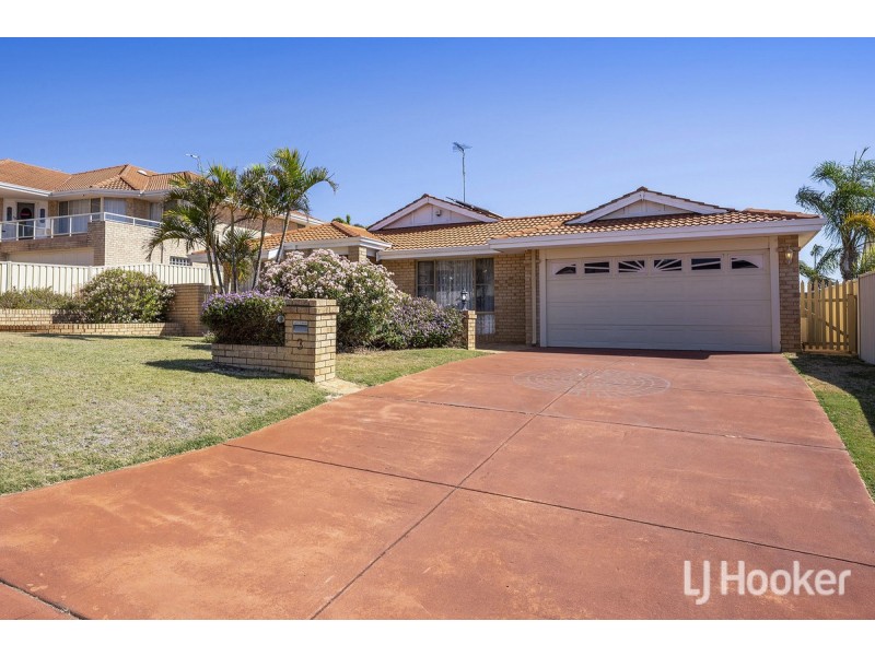 3 Albatross Close, Halls Head WA 6210