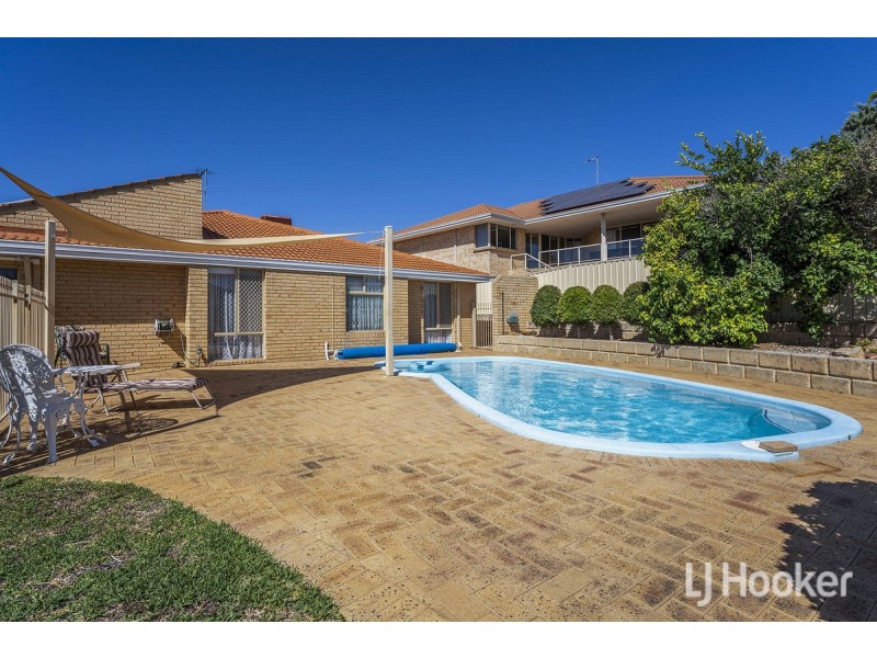 3 Albatross Close, Halls Head WA 6210