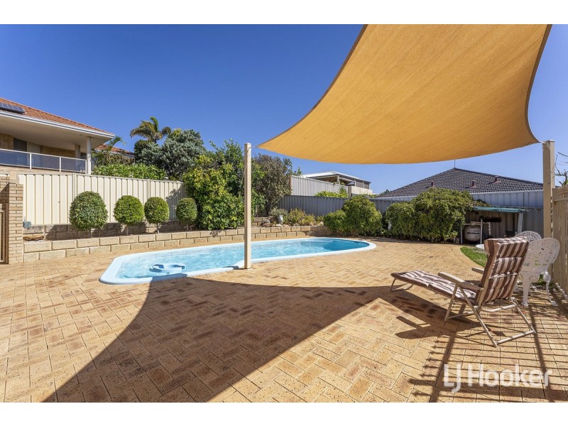 3 Albatross Close, Halls Head WA 6210