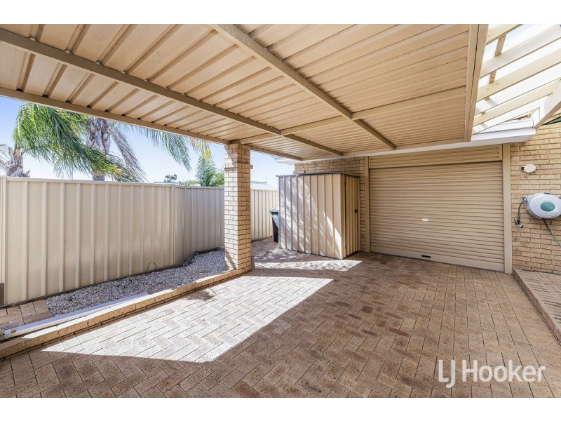3 Albatross Close, Halls Head WA 6210