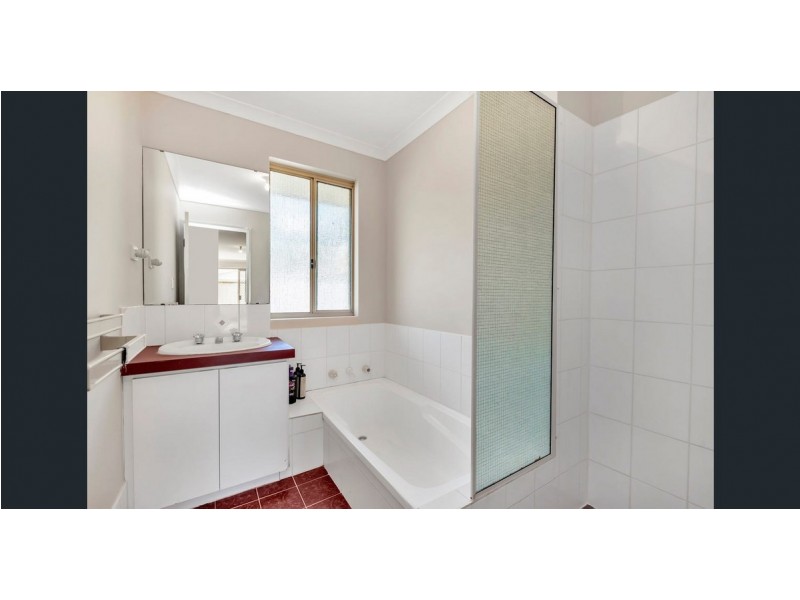 35 Oakover Turn, Greenfields WA 6210
