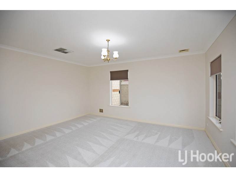 2 Ortona Crescent, Secret Harbour WA 6173