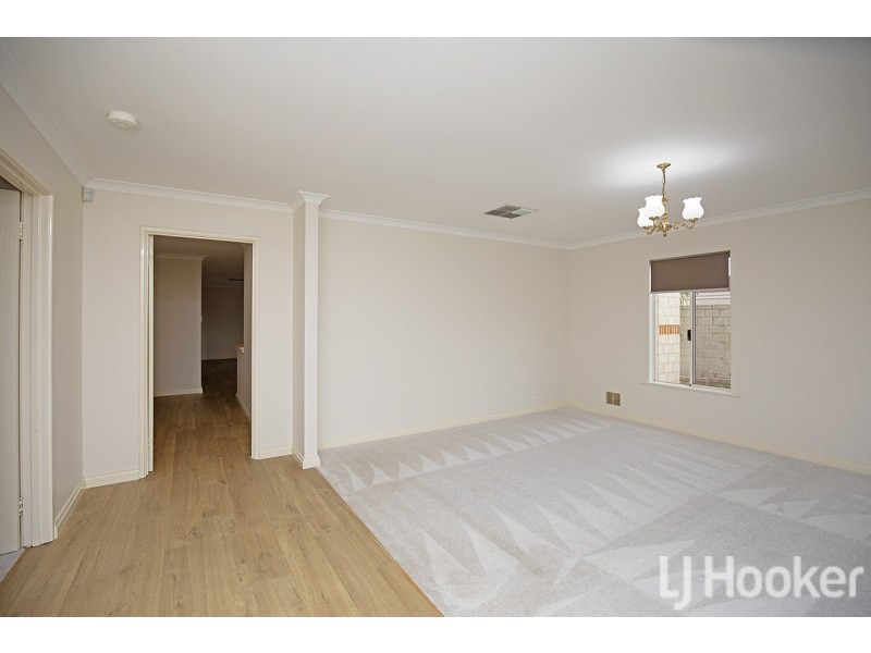 2 Ortona Crescent, Secret Harbour WA 6173