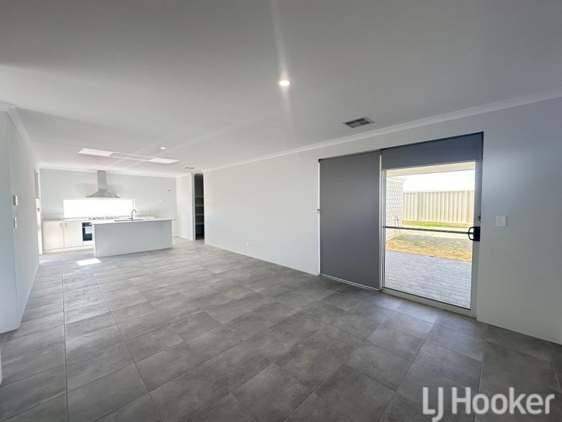 7 Woodstock Avenue, Dawesville WA 6211