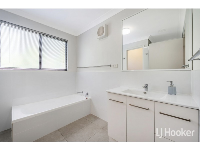 76 Park Ridge Drive, Bouvard WA 6211