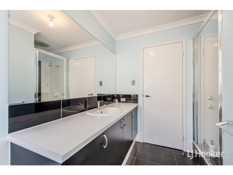 22 Longmeadow Vista, Meadow Springs WA 6210